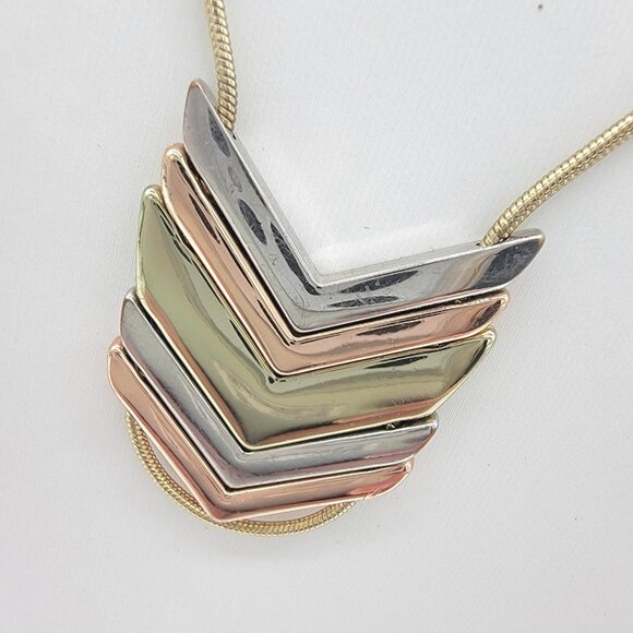 Express Necklace Golden Arrow Multicolor Metal Goldtone Costume‎ Jewelry - Picture 2 of 5